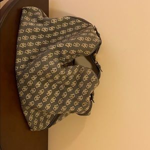 Dooney & Bourke large shoulder bag